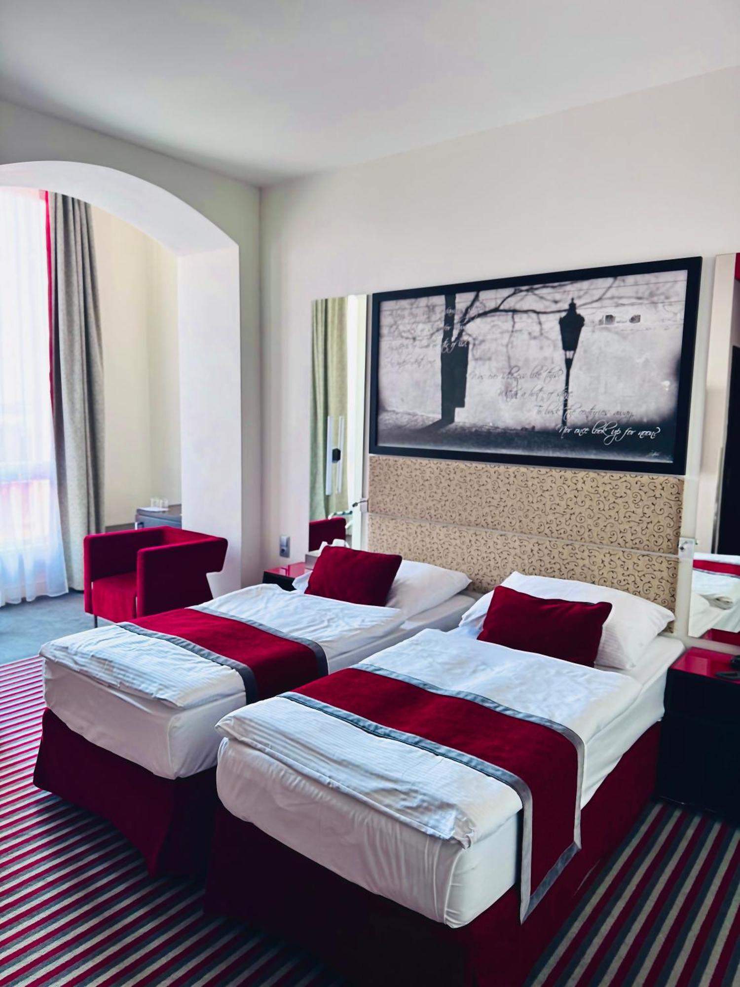 Red & Blue Design Hotel Prag Dış mekan fotoğraf